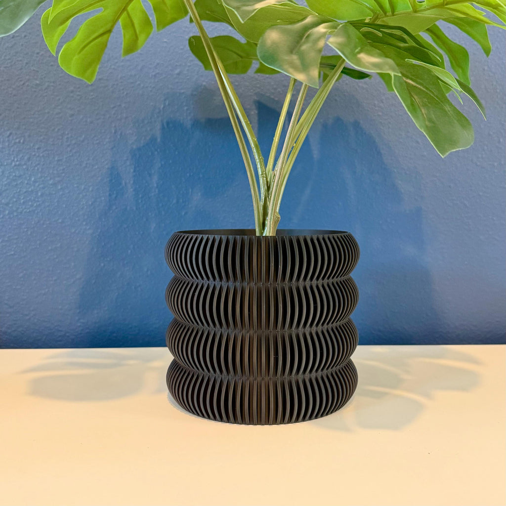 4-Ripple Planter