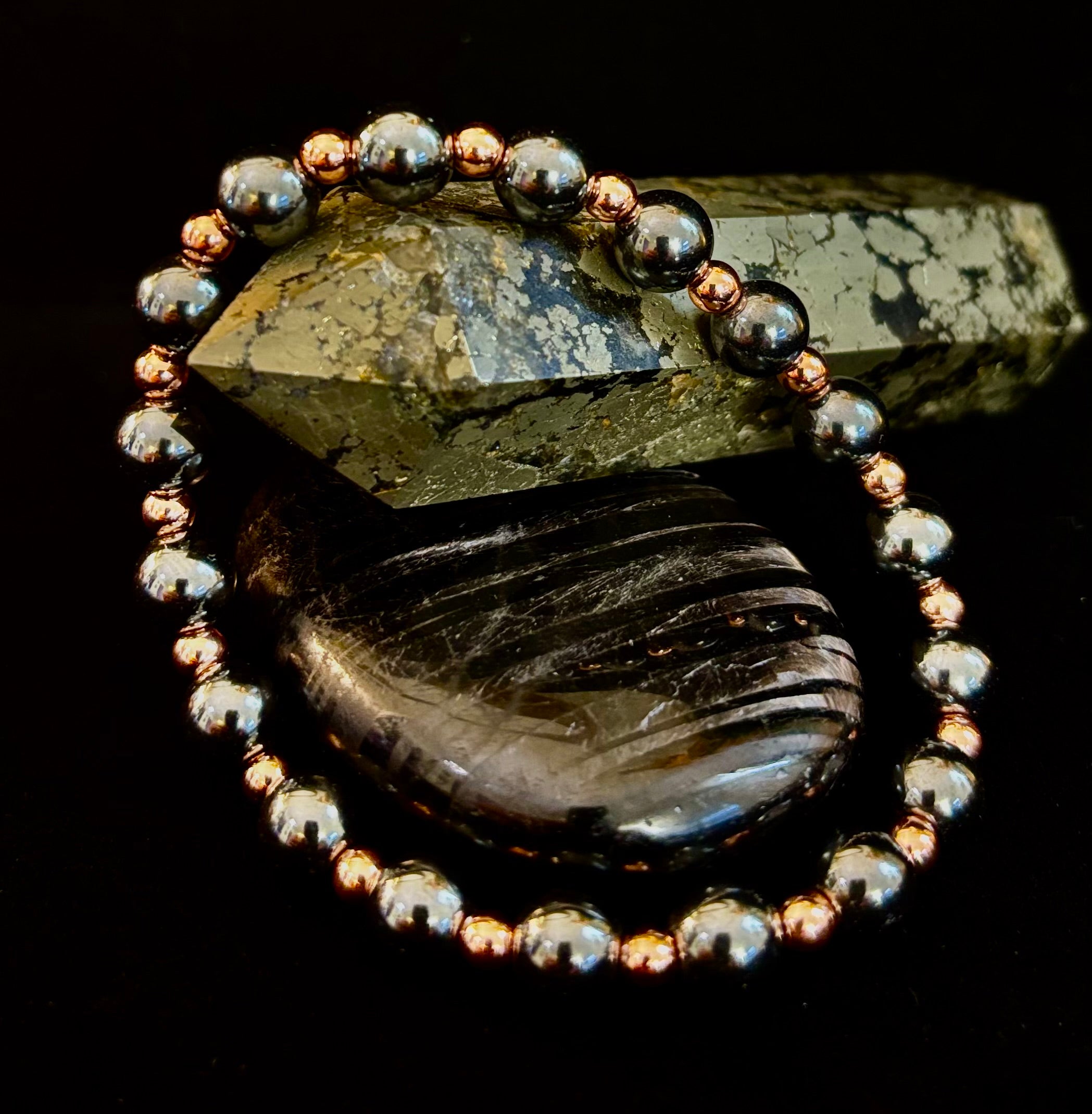 Men’s Copper & Hematite Bracelet – Grounding, Strength & Energy Balance (Large Wrists)