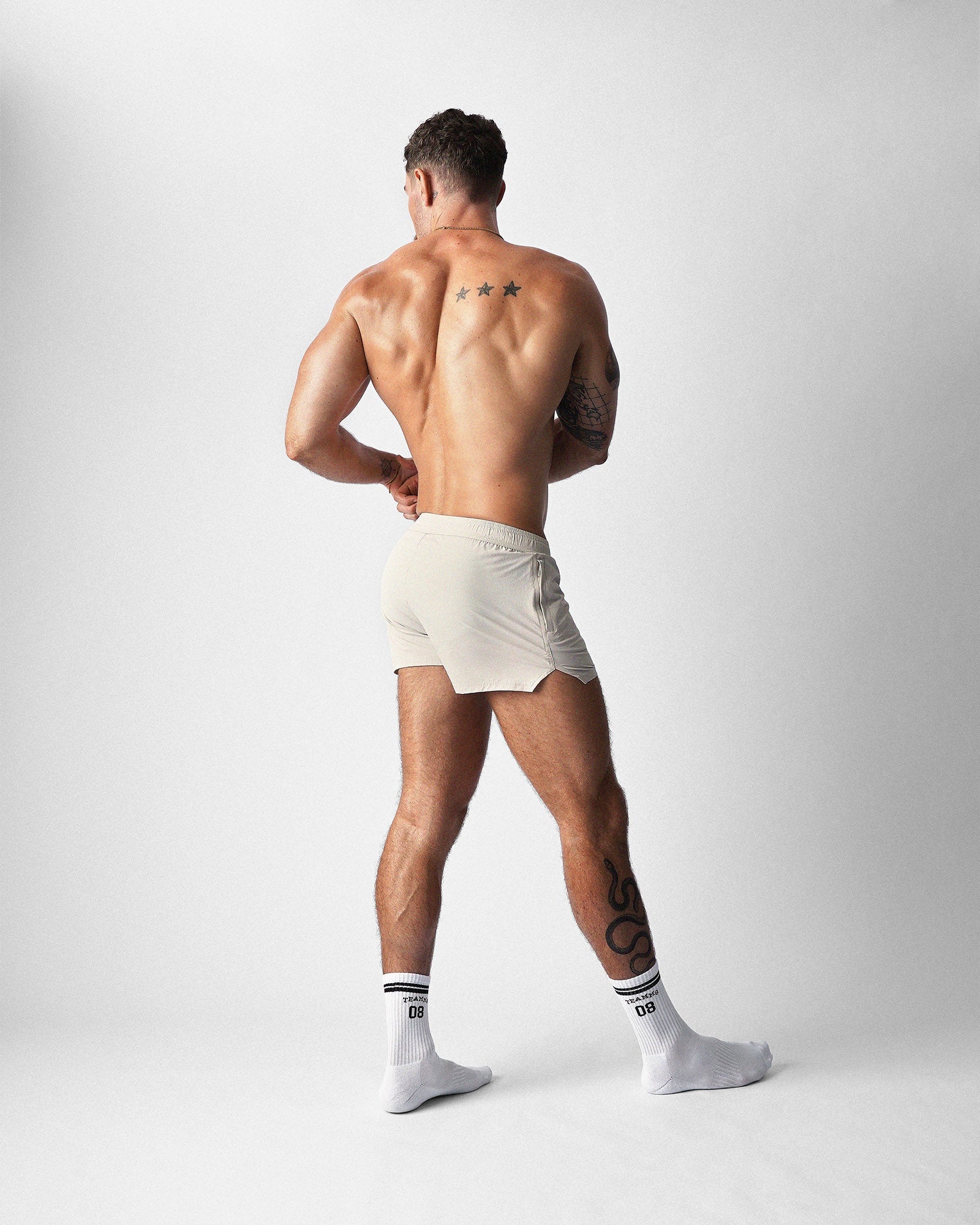 Pace 2.5" Short - Ecru