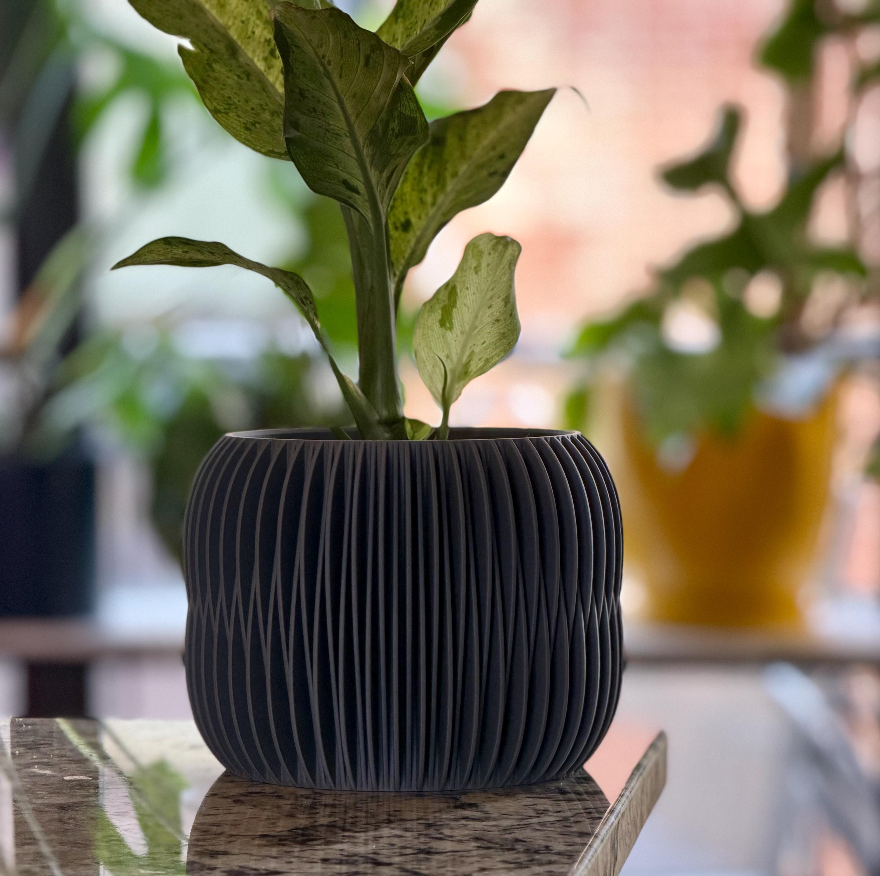 NOVA Planter